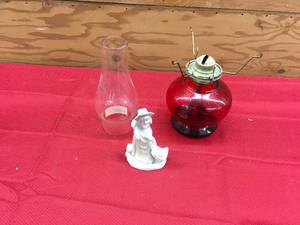 lot 147 image: Two Lanterns & Nic Nac