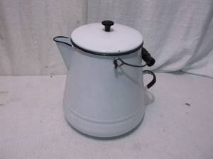 lot 20 image: AntiqueVintage