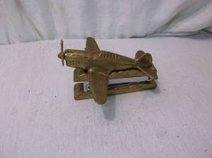 lot 26 image: Vintage