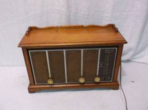 lot 31 image: Vintage