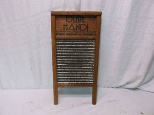 lot 67 image: AntiqueVintage