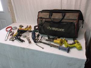 lot 90 image: Tools