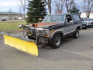 1986 Ford Bronco Plow Truck