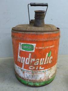 lot 12 image: Vintage Oil Can