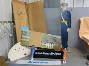 lot 15 image: Vintage U.S Air Force