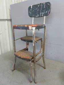 lot 17 image: Vintage Kitchen Stool