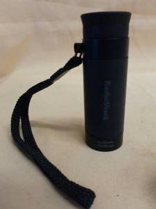 lot 32 image: Golf Range Finder