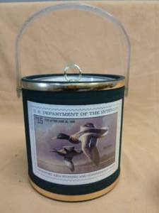 lot 46 image: Collectible