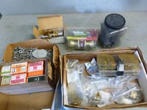 lot 77 image: Handyman Items