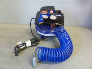lot 81 image: Air Compressor