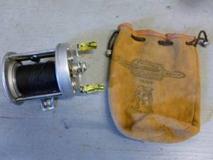 lot 105 image: Vintage Bait Caster Reel