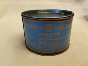 lot 137 image: Vintage Oil Can
