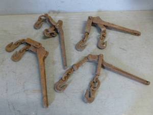 lot 154 image: Chain Binders