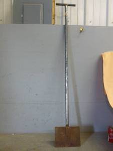 lot 158 image: Ice Scraper