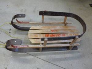 lot 185 image: Wooden Runner Sled