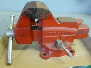 lot 200 image: Fuller Bench Vise