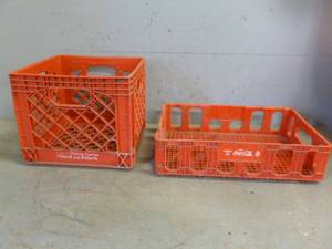 lot 204 image: Dairy Crate