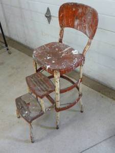 lot 208 image: Vintage Kitchen Stool