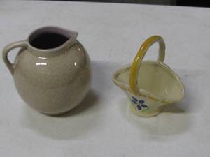 lot 9 image: Red Wing Crock Pottery Pitcher