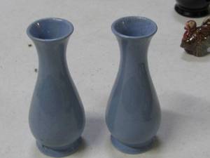 lot 50 image: Rosemeade Pottery Blue Vases