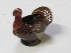 lot 54 image: Rosemeade Pottery Turkey Sugar Bowl