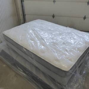 Sleep to Live Arianna  Memory Foam Top Full Mattress