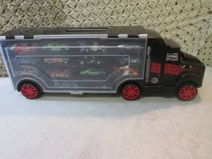 lot 5 image: Semi Truck Hot Wheels Car Case Full...