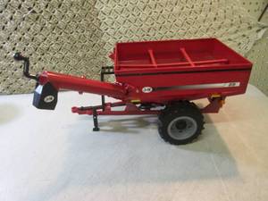 lot 9 image: Large Toy Farm Trailer  RM2...