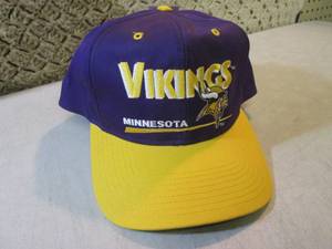 lot 25 image: Minnesota Vikings Embroidered Cap N...