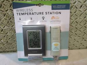 lot 30 image: Wireless Temperature Station  EC1...