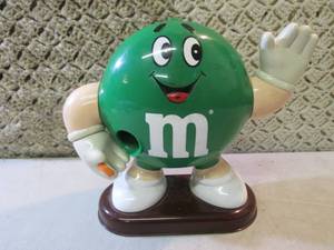 lot 52 image: M&M Dispenser  FS...