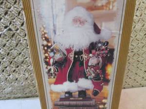 lot 68 image: 16 Fabric Santa Figure  EC1...