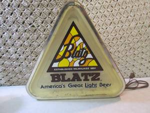 lot 69 image: Blatz Light Up Sign 15 x 16 Works...