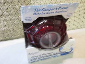 lot 91 image: Play & Freeze Ice Cream Maker  EC1...