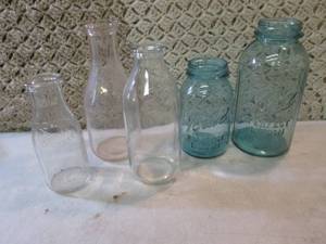 lot 97 image: Vintage Jars and Milk Bottles  F-3...