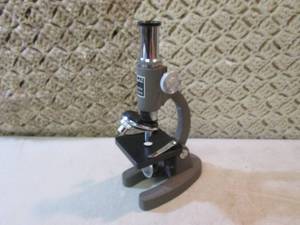 lot 114 image: Small Microscope 8 Tall  EC1...