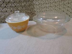 lot 144 image: Pyrex with Lids  RMC...