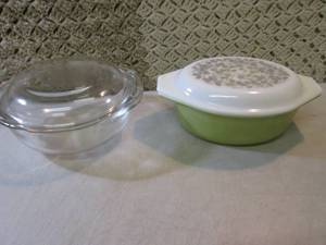 lot 147 image: Pyrex with Lids  RMC...