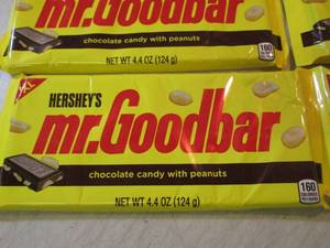 lot 182 image: 6 X-Large Hersheys Mr Goodbar Candy...