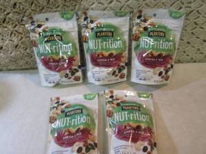 lot 254 image: 5 Bags of Planters Nut-rition Omega...