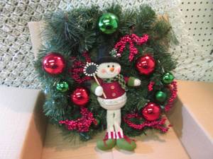 lot 264 image: Light-Up 20 Snowman Wreath New in ...