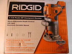 lot 20 image: New Ridgid Compact Router
