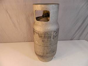 lot 29 image: Aluminum Forklift Propane Tank