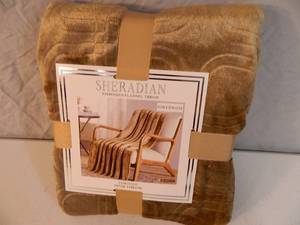 lot 46 image: New Throw