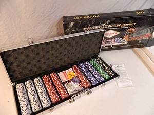 lot 69 image: New Poker Set