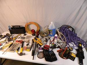 lot 76 image: Shop Supplies and Assorted Tools
