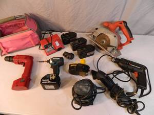 lot 84 image: Assorted Power Tools