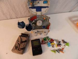 lot 95 image: Vintage Gameboy, Star Wars, and More