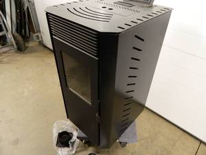 lot 1 image: Pellet Stove  Furnace