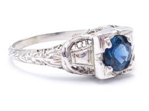 lot 16 image: Antique 1 CT Blue Sapphire Filigree Estate Ring in 18k White Gold